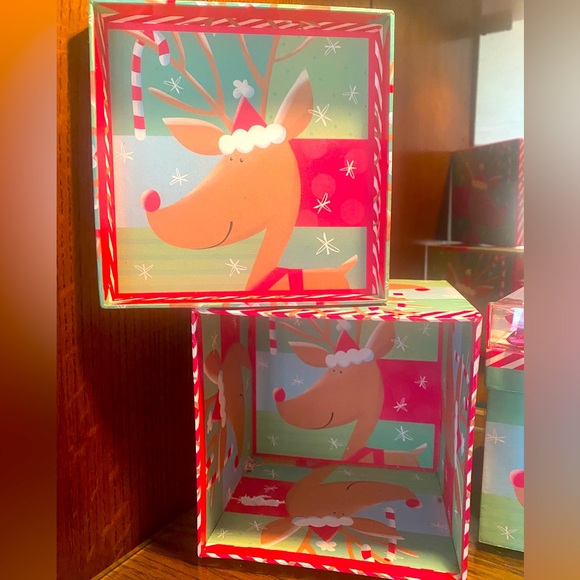 🦌LINDY BOWMAN🦌 2 RULDOLPH THE RED NOSE REINDEER GIFT BOXES + 9-CT MINI BOWS🎄 - Picture 3 of 9